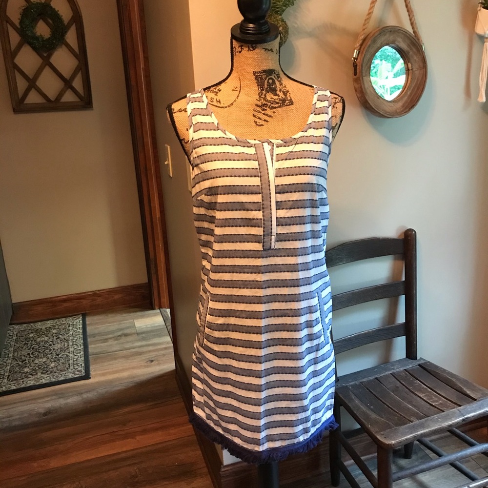 NWT from Southern Tide embroidery dress XS